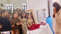 Suhani Bhatnagar की प्रार्थना सभा में उनके घर पहुंचीं Babita Phogat, टूटे माता-पिता को संभाला!