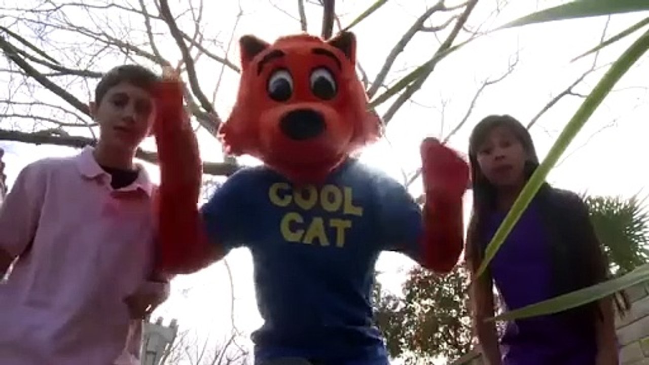 Cool Cat Finds a Gun Bande-annonce (EN)