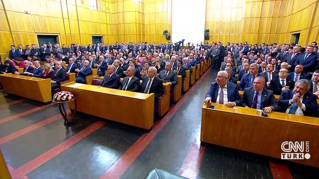 MHP lideri Bahçeli: FETÖ'cüleri göreve iade etmek vatana millete ihanettir