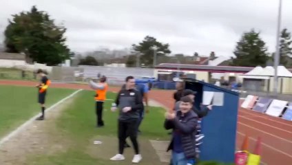 Ryan Hall'dan çılgın gol! Hem orta sahadan hem de 2.31. saniyede.