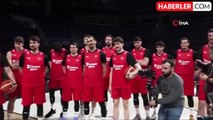 Bakan Bak'tan, A Milli Erkek Basketbol Takımı'na ziyaret
