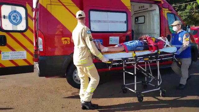 Ciclista fica ferido após se envolver em colisão com carro no Trevo da Ceasa