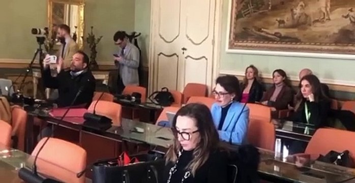 Cellulari da vietare ai bambini, all'Ars un disegno di legge del M5S: «Responsabilizzare i genitori»