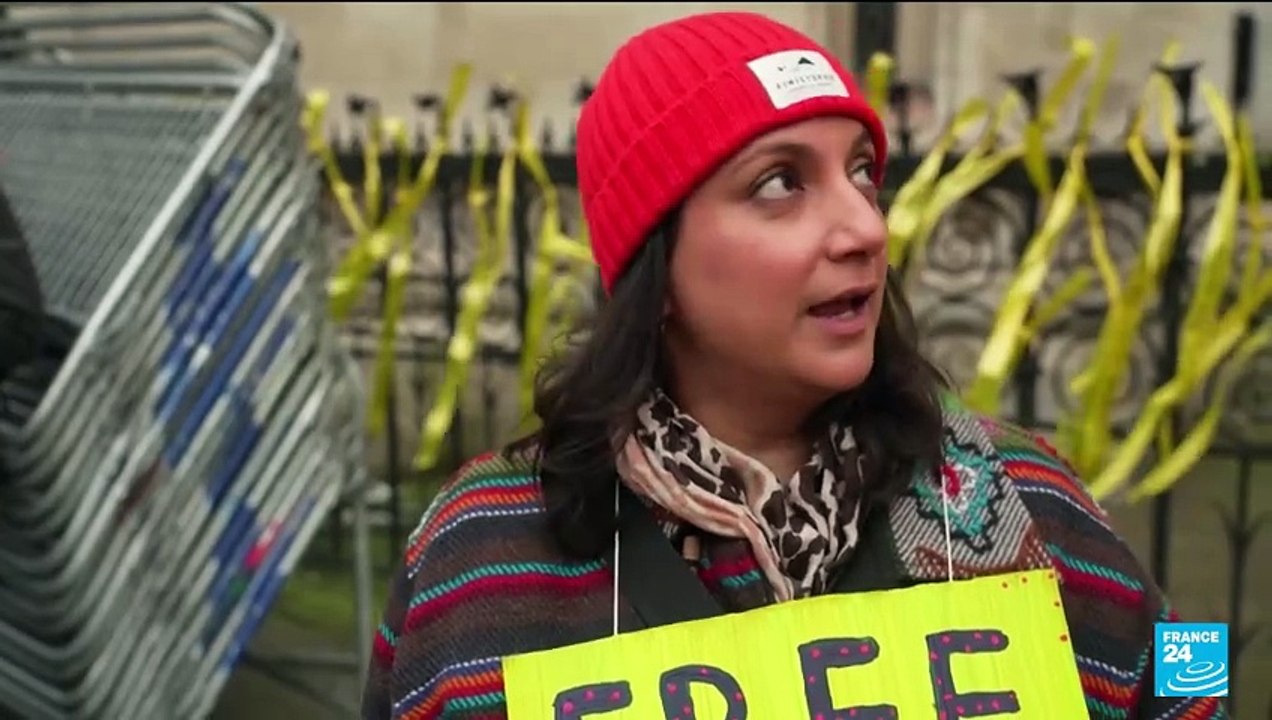 "Libérez Julian Assange" : des partisans du fondateur de Wikileaks réclament sa libération devant la Haute Cour de Londres