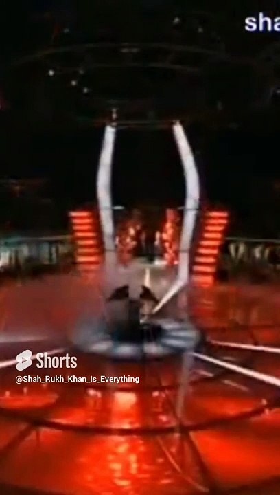 Shah Rukh Khan's Mein Hoon Na performance