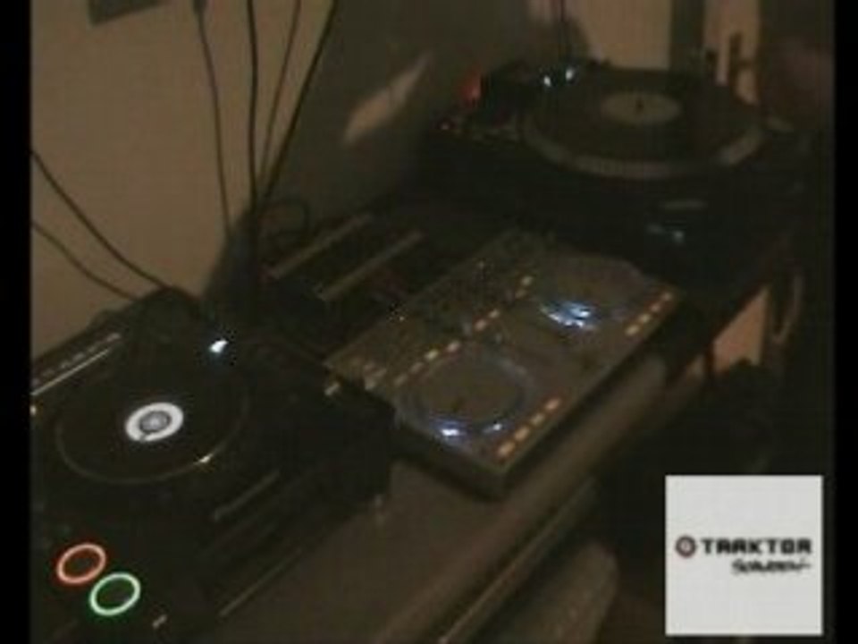 Traktor Scratch Minimal Mini Mix - CDJ1000 / Numark CDX
