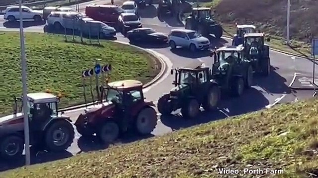 Frustrated farmers hold 'go-slow' protest