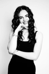 Watch this talented Burnley songstress Summer Stubbs (15) sing her own ballad Eveything's Changing