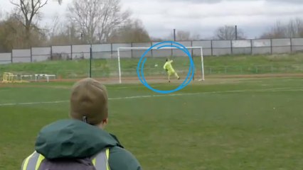 Football : les images de l'incroyable but qui serait le plus rapide de l'histoire