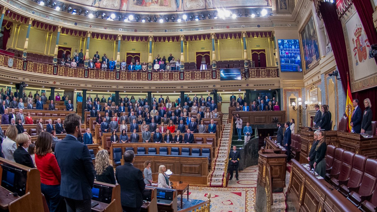 Junts, ERC, Bildu y Podemos se ausentan del minuto de silencio en el Congreso por los guardias civiles asesinados