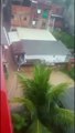 VÍDEO: Bairros de Salvador ficam alagados após fortes chuvas