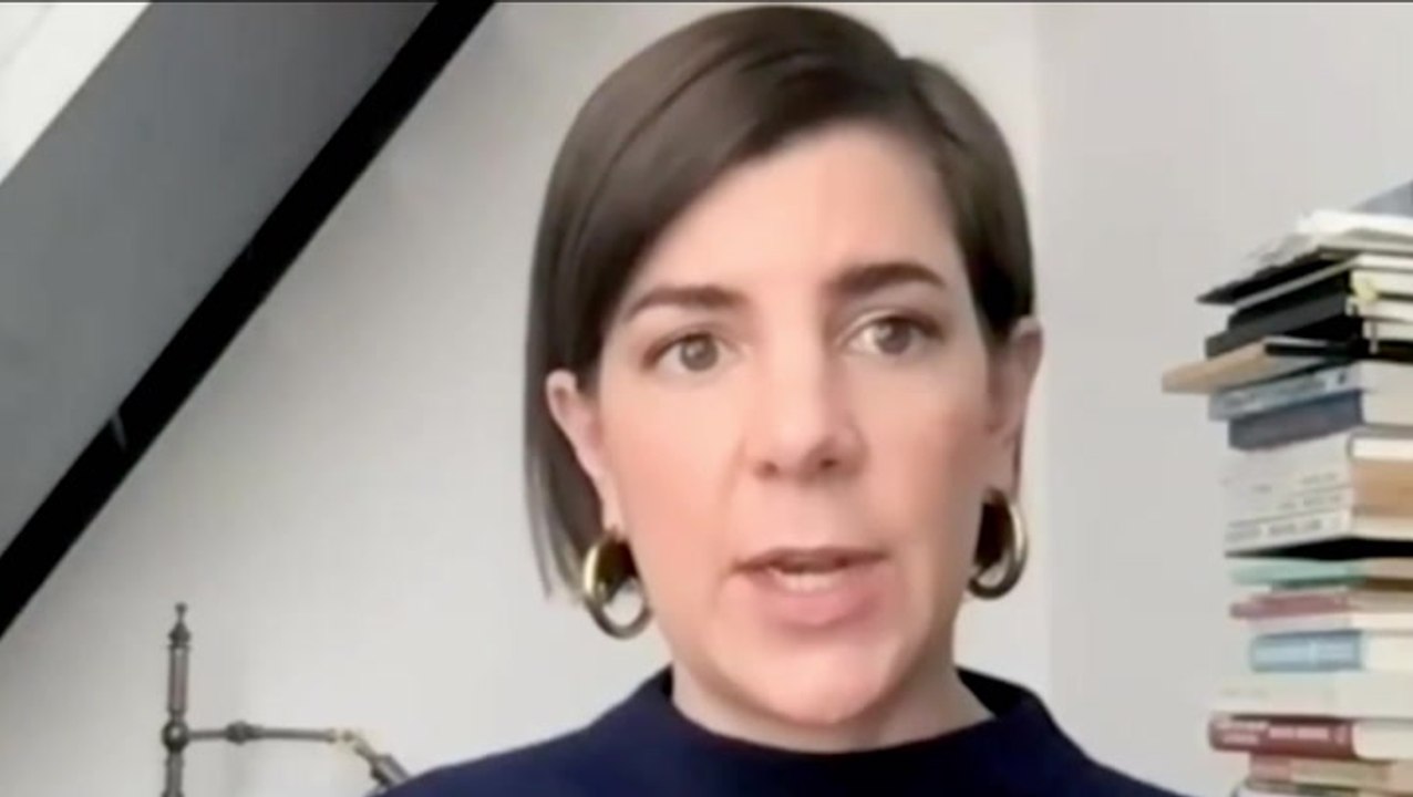 ‘I’m a financial expert - I fell for a hoax tha...