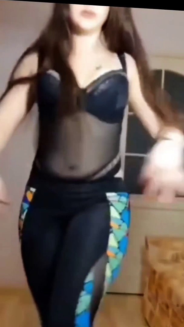 رقص شرقي ساخن بقميص شفاف