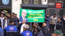 Şanlıurfa Büyükşehir Belediye personelleri alınan maaş zamı kararını halay çekerek kutladı