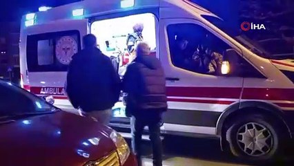 Çocuklarının kavgasını ayırmak isteyen baba bıçaklanarak yaralandı