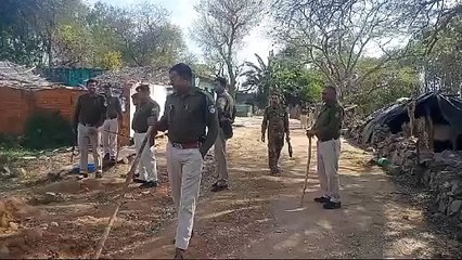 सीएम हेल्पलाइन की शिकायत बंद कराने गई पुलिस पार्टी पर कुल्हाड़ी से हमला