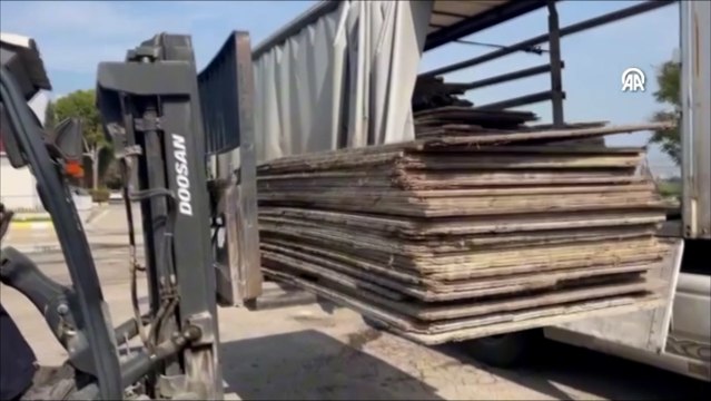 Ahşap yüklü tırda 100 kilo 700 gram esrar ele geçirildi