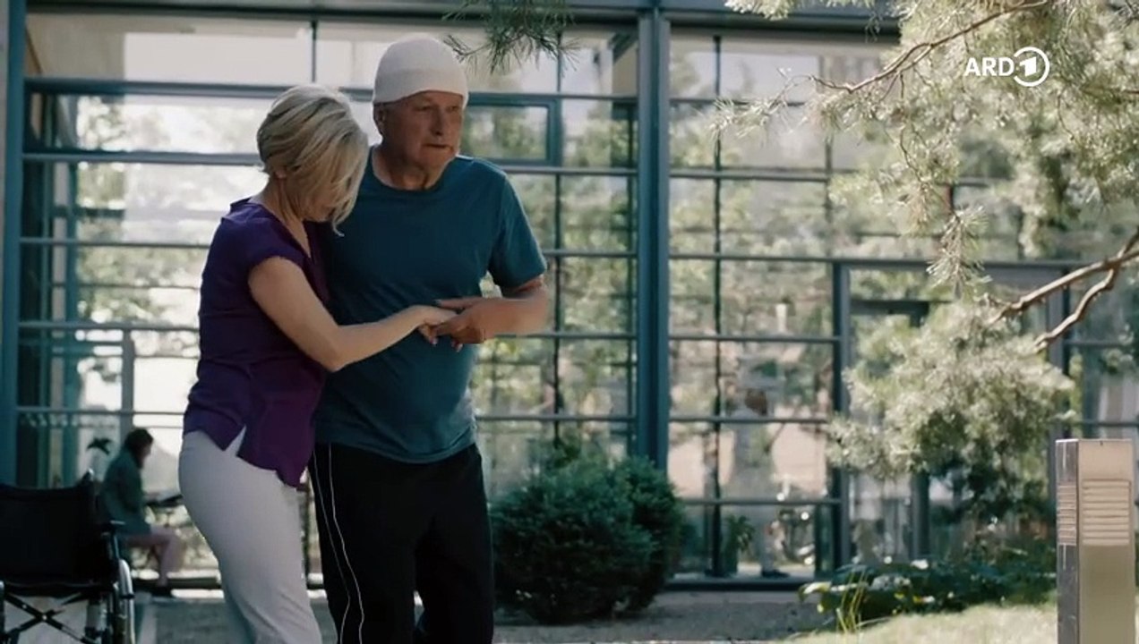 In aller Freundschaft: Blick nach vorne | Folge 1044