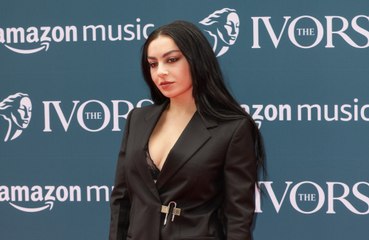 Charli XCX: Verliebt in einen unglaublich talentierten Mann 💖