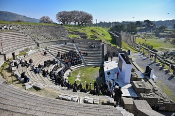 Bakan Ersoy "Geleceğe Miras Bergama” projesini tanıttı