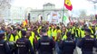 La Policía frena las manifestaciones de agricultores en el centro de Madrid