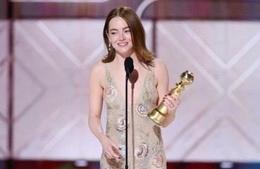 エマ・ストーン、友人テイラー・スウィフトに関するジョークは2度と言わない