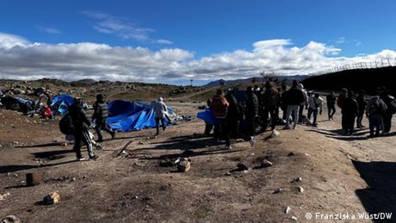 Migranten in der Schwebe: Endstation Mauer oder Neuanfang in den USA?