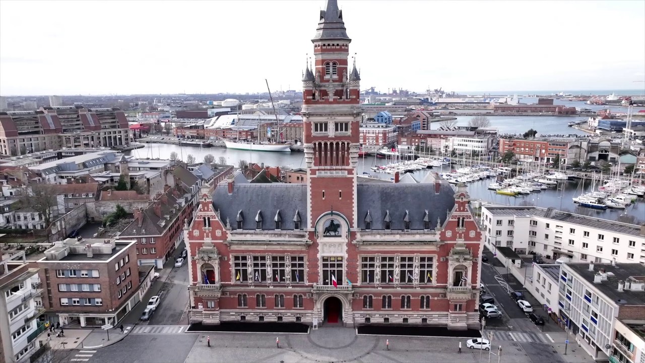 Une nouvelle jeunesse pour le fronton de l'hôtel de ville - 21 février 2024