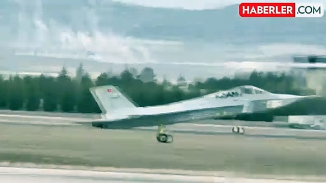 Yerli savaş uçağı KAAN'ın ilk uçuşu dünyada büyük ses getirdi