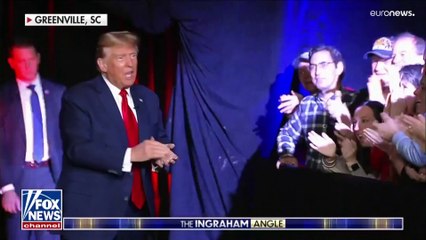 ترامب يشبّه متاعبه القضائية بـ"الاضطهاد" الذي تعرّض له المعارض الروسي أليكسي نافالني