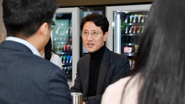 기재부 올해 공공기관 2만 4천 명 채용...인턴은 2만 2천 명 / YTN