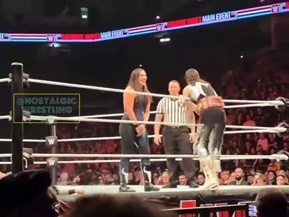Dominik mysterio flirting Raquel Rodriguez in front of Mami Rhea Ripley at WWE Supershow