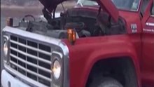 شاحنة قديمة - Old truck