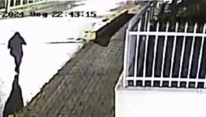 Câmeras mostram momento que suspeito se aproxima de mulher estuprada e apedrejada em SC