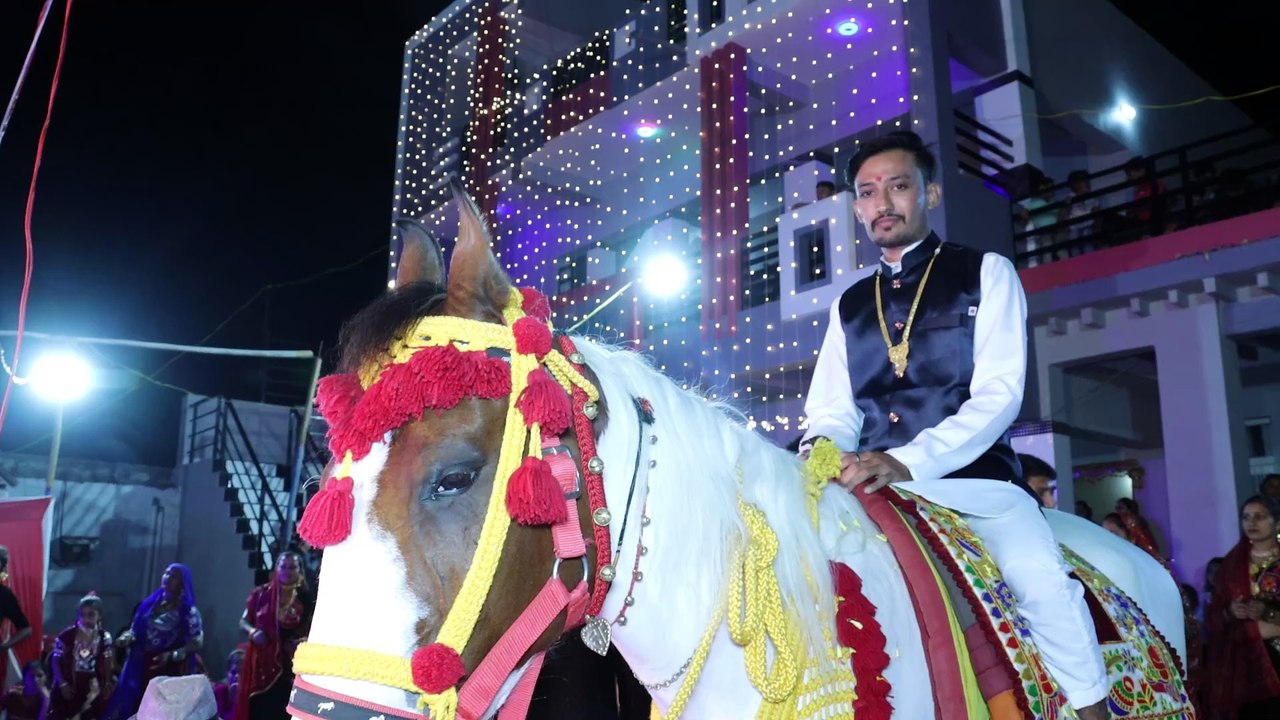 ઘોડે સાડા વરરાજા
