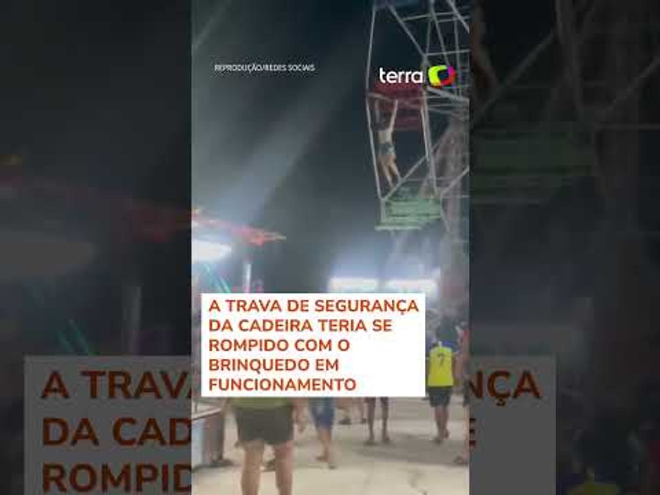 Jovem fica pendurada e despenca de roda gigante...