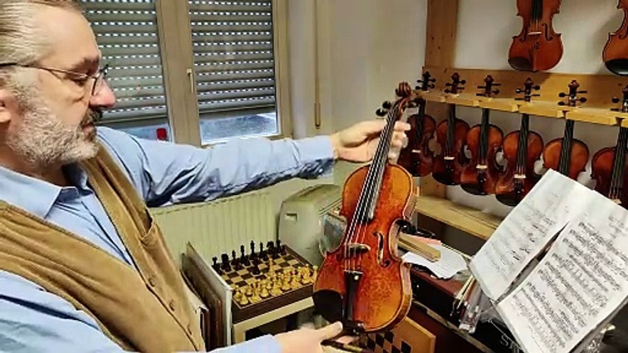 Beispielvideo Wang Meng Stradivari **** Nr.2