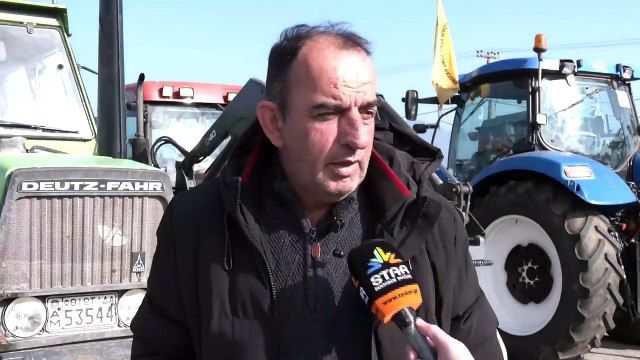 Αγρότες Λάρισας με τρακτέρ στην Ανθήλη