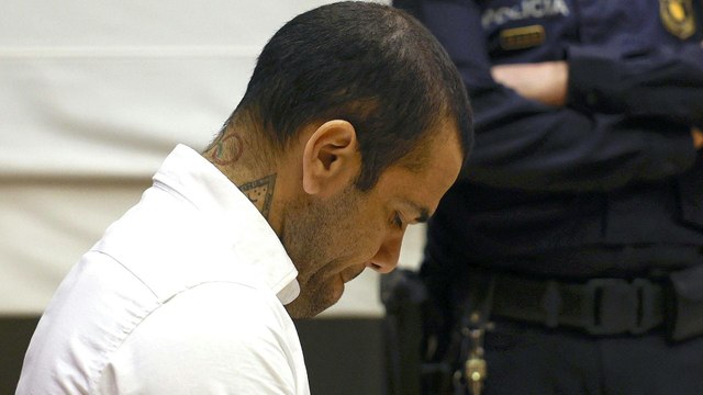 Vergewaltigung: Fußball-Star Alves muss viereinhalb Jahre in Haft