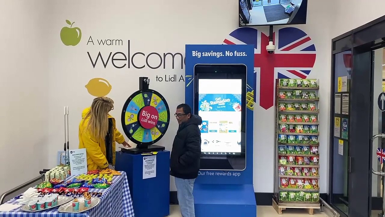 Lidl Alton finally opens its doors to shoppers