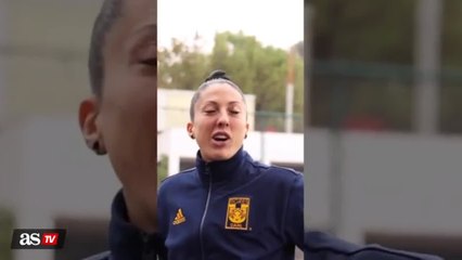 'Jenni' Hermoso muestra su talento al contar chistes