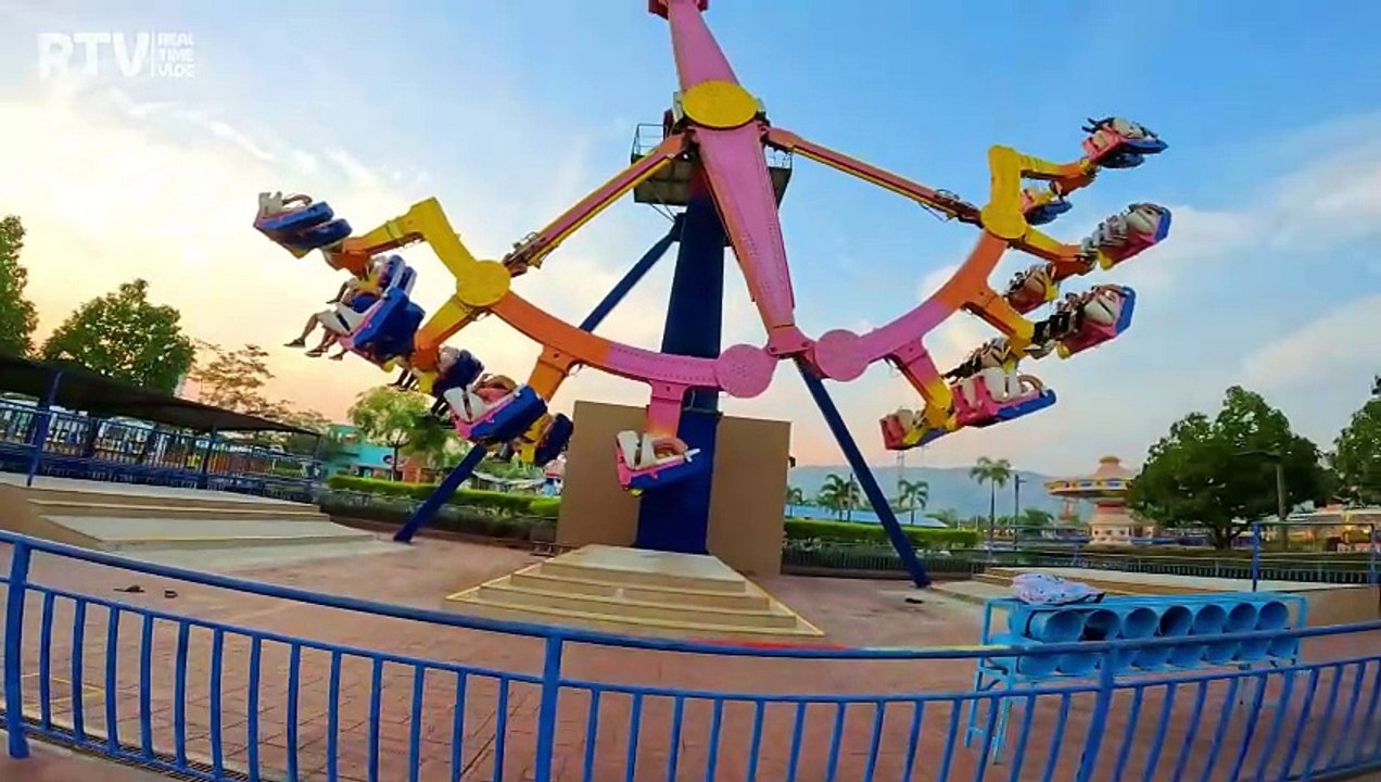 Delta Hoppla Ride at Wet N Joy Amusement Park - Lonavala
