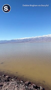 Kayakers Take Advantage of Temporary Death Valley Lake
