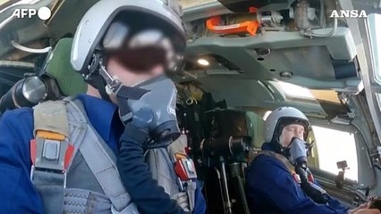 Putin in volo sul nuovo bombardiere nucleare