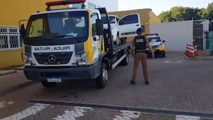 Homem é preso após adulterar placa de Fiat Uno com fita isolante