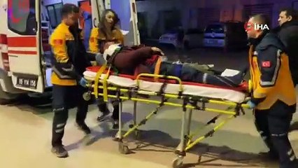 Motosiklet bisikletle çarpıştı: 1’i ağır 4 yaralı