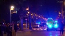 شاهد: 200 ساكن حاولوا الهروب من ألسنة اللهب.. حريق هائل يجتاح مبنيين في مدينة فالنسيا الإسبانية