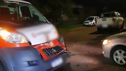 Caminhão e caminhonete se envolvem em acidente no Pioneiros