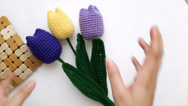 tulipanes tejidos a crochet - tulipes au crochet