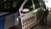 Familiares de vítima enfrentam suspeito de estupro em bar no Guarujá e três vão presos